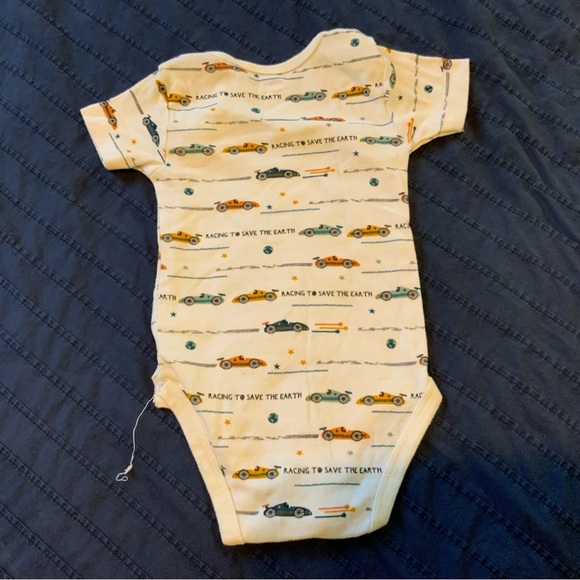 ⭐️ 5 for $15 Save the Earth Onesie - Picture 5 of 5